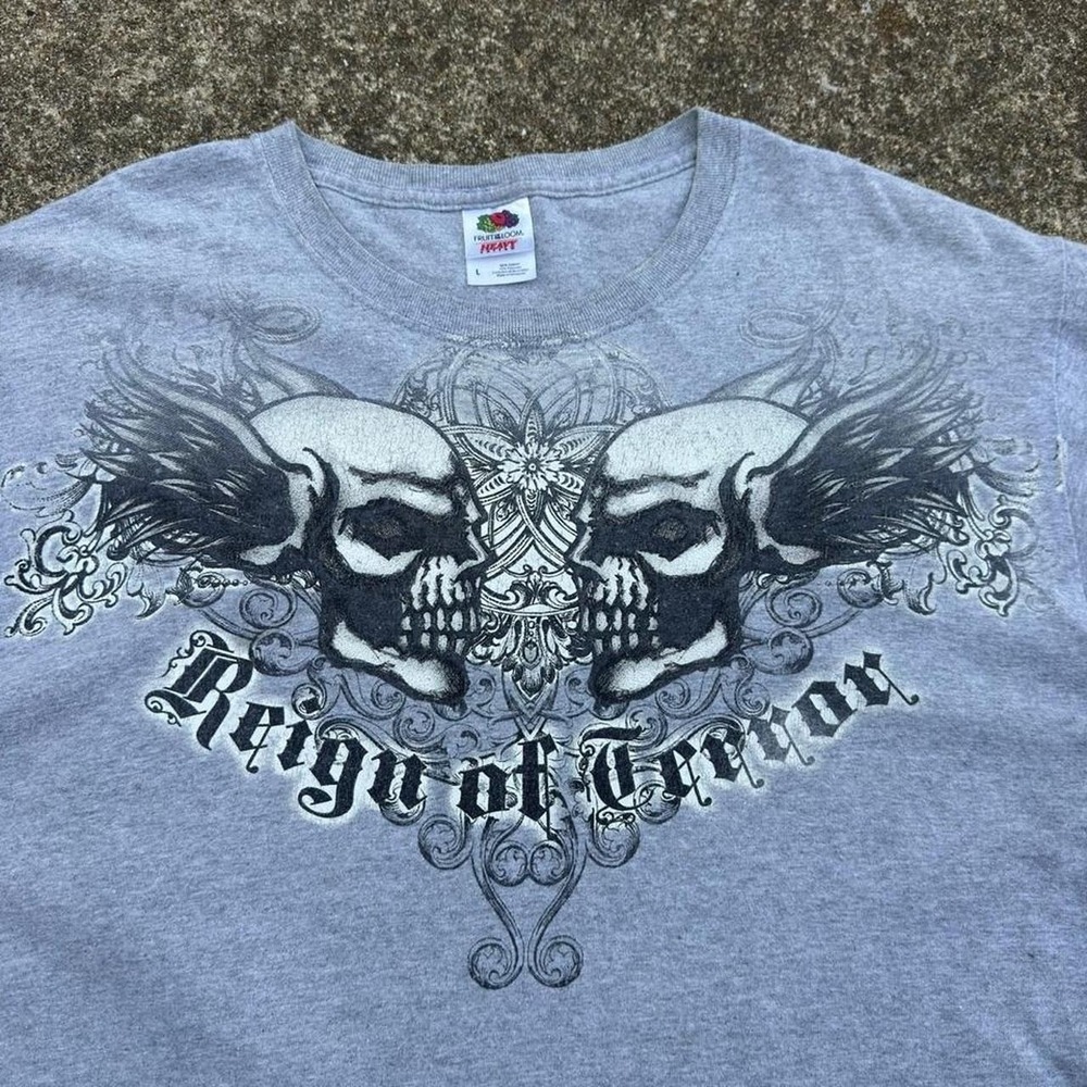 Vintage Y2K Fruit of the Loom Reign of Terror Skull T Shirt Gray Large (g5a)